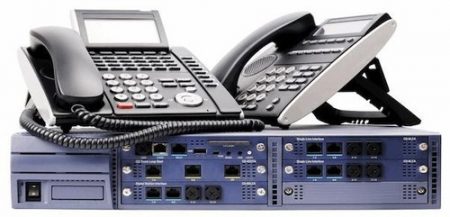 softphone-dialer-vs-desk-phone-450x217